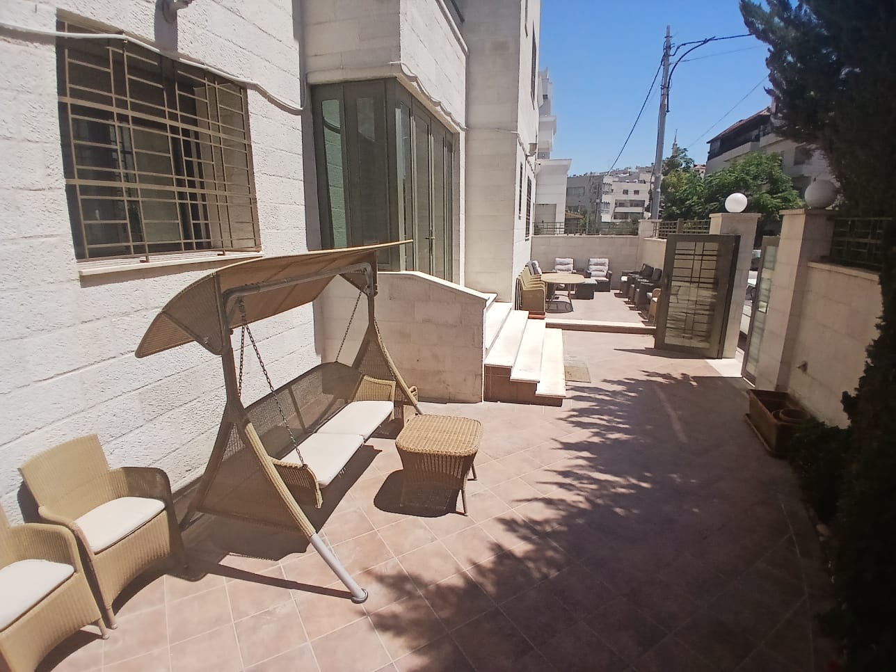 Excellent Furnished Apartment in Shmeisani - Property Image 13